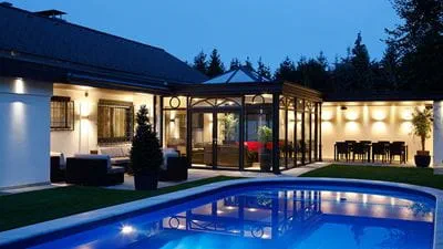 Combinazione giardino d’inverno e poolhouse, Linz, Austria