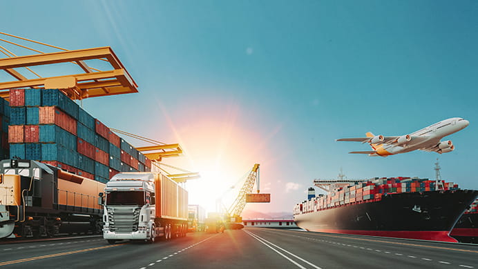 The global economy seems to want to leave the coronavirus crisis behind with a flourish. But supply bottlenecks are making it difficult for lots of industries. The strained raw materials situation is also putting a brake on insulbar production at Ensinger.