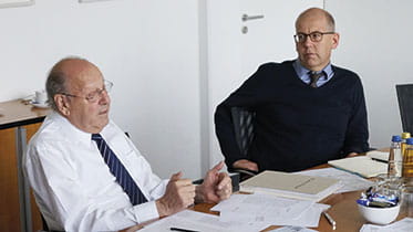 Wilfried und Klaus Ensinger im Gespräch